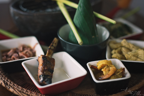 traditional bali meal, bali prewedding. singapore photographer